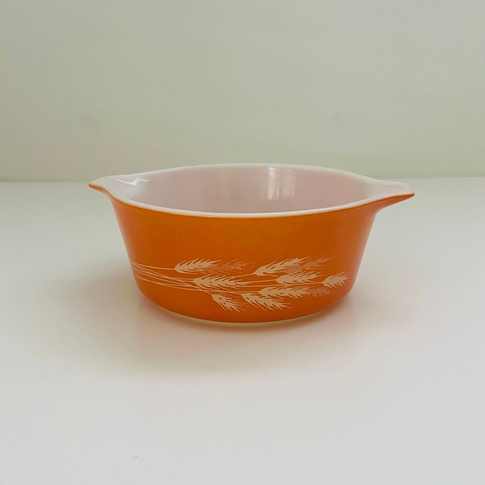 PYREX Rust Orange Autumn Harvest White Wheat Stalks 472-B Casserole Dish 750 ml